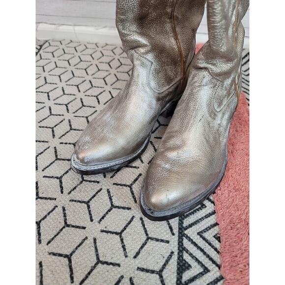 FRYE Billy Daisy Pull-On Leather Western Boots in Light Metallic Gold, sz 7 - Picture 5 of 16